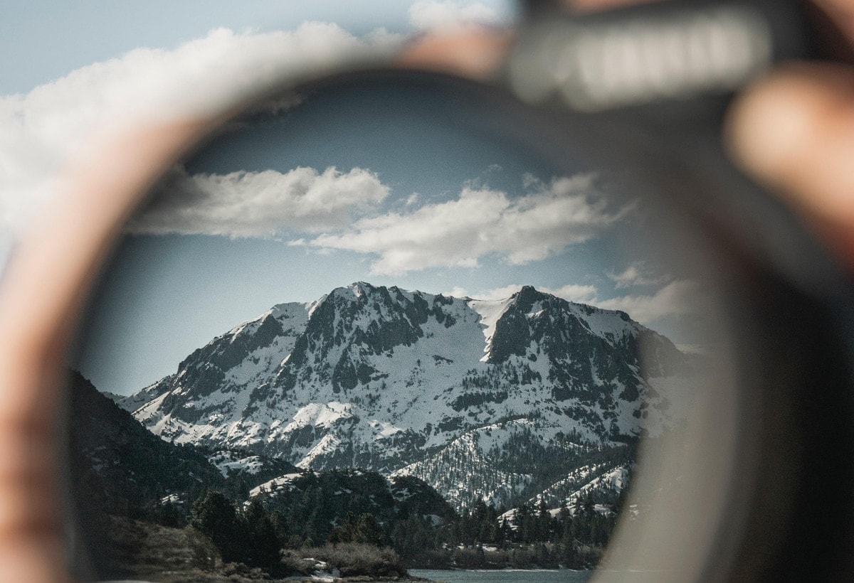 lens filter reflection of mountains