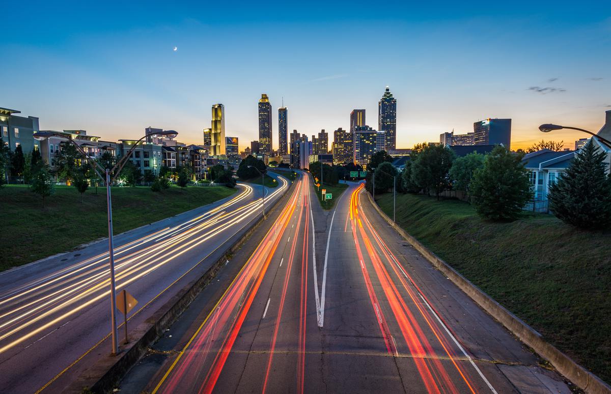 The Best Camera Settings For Photographing Traffic Trails At Night