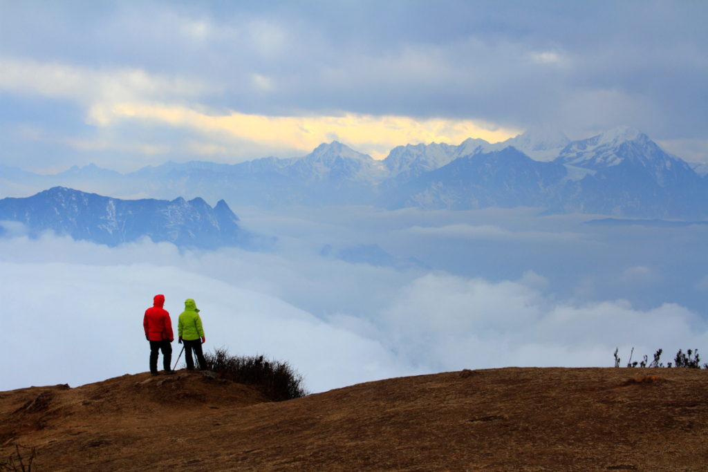 photographers in the mountains